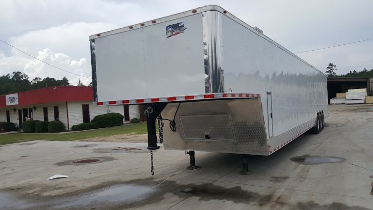 Freedom 8.5' X 36' Gooseneck TRIPLE Axle (21k GVWR) Cargo Trailer (28' Box+8' Riser)